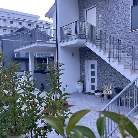 Un Passo Dal Mare Bed&Breakfast San Salvo Marina Esterno foto