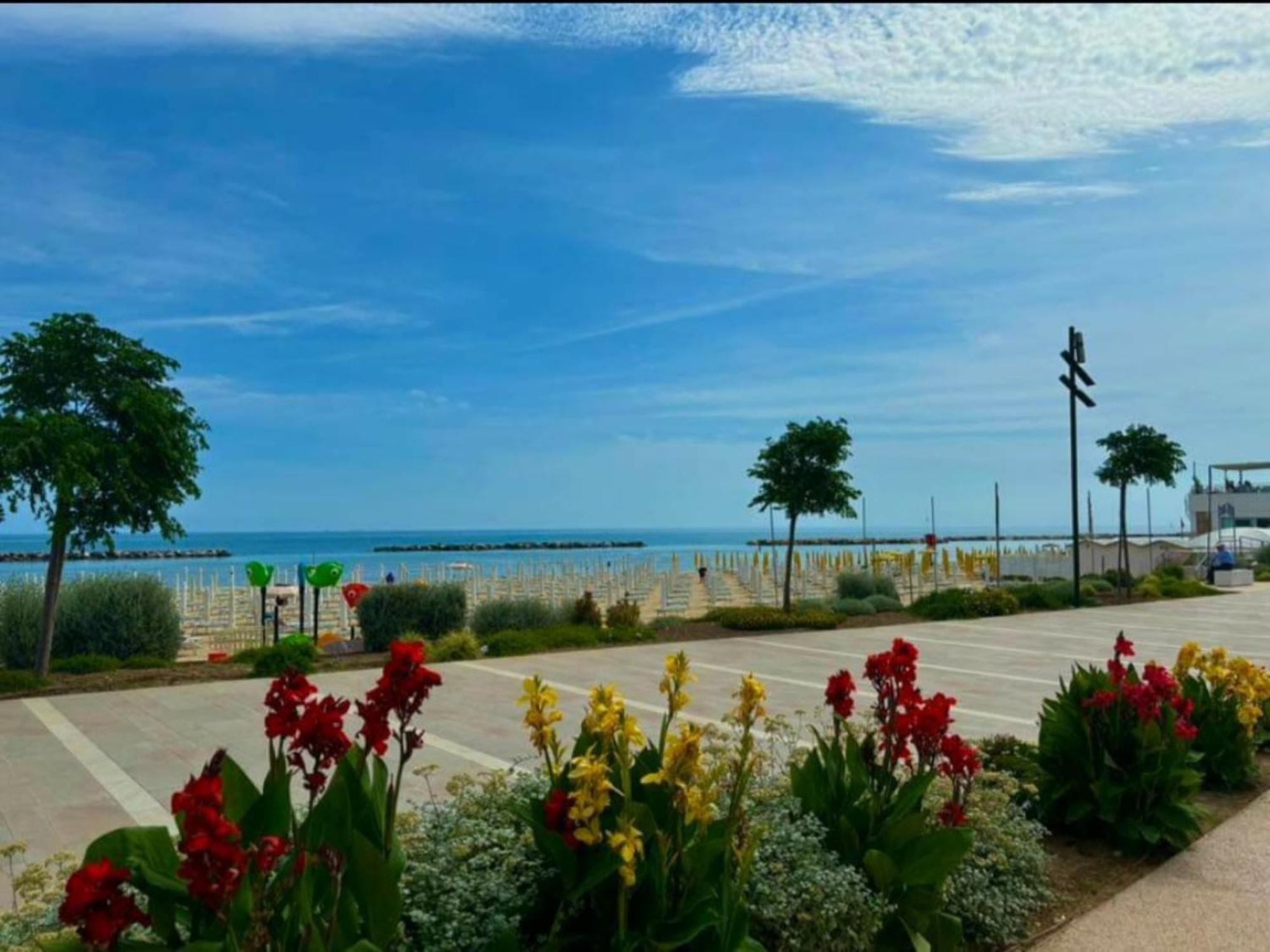 Un Passo Dal Mare Bed&Breakfast San Salvo Marina Esterno foto